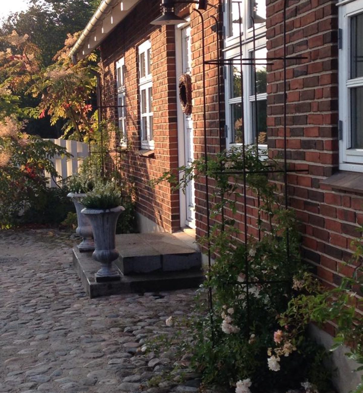 Stativer med hoveddør